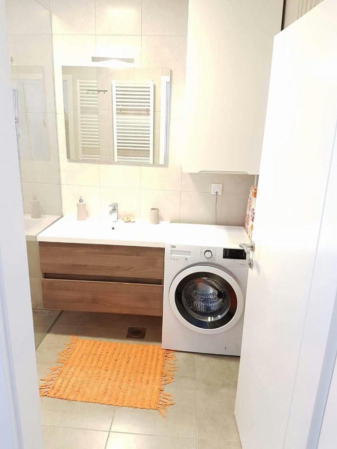 Modern Apartment In The City Center- Best Location ซาราเยโว ภายนอก รูปภาพ