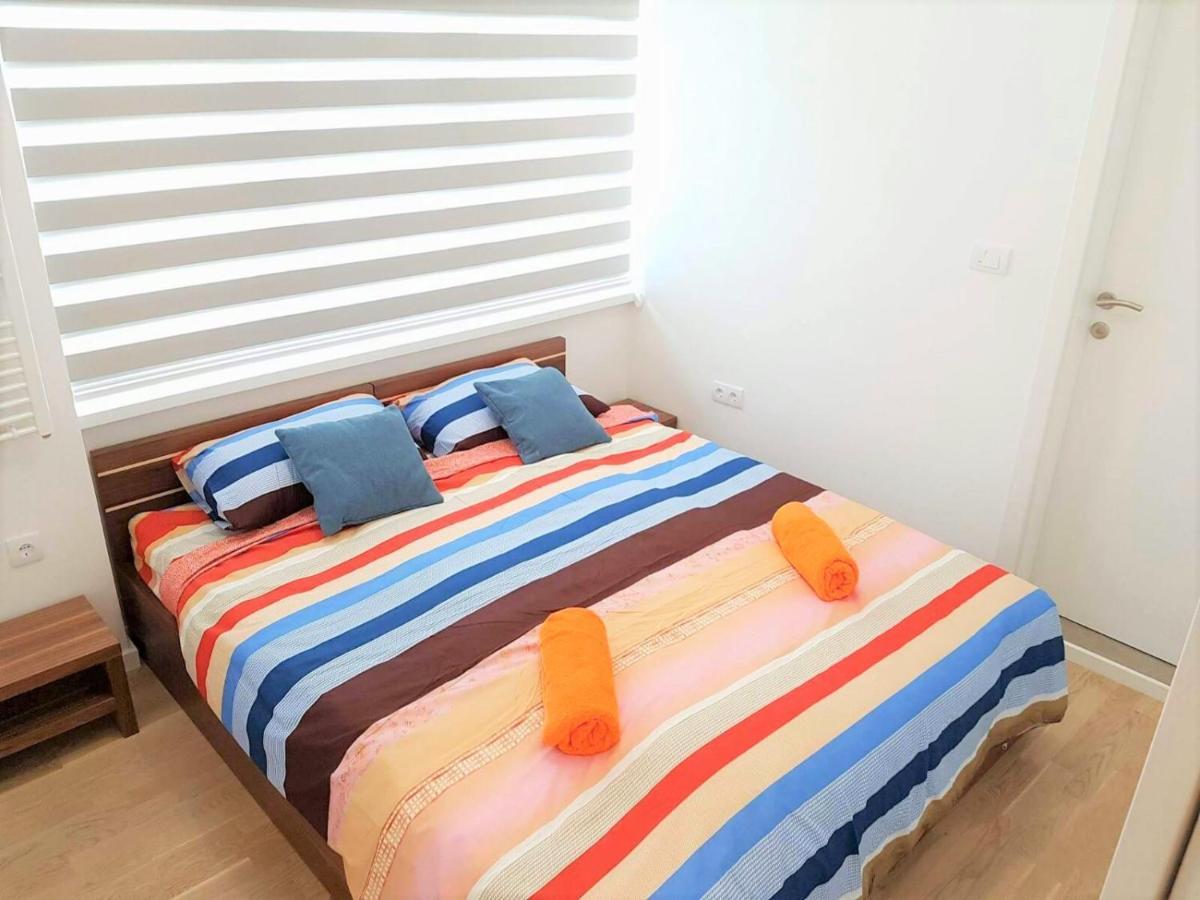Modern Apartment In The City Center- Best Location ซาราเยโว ภายนอก รูปภาพ