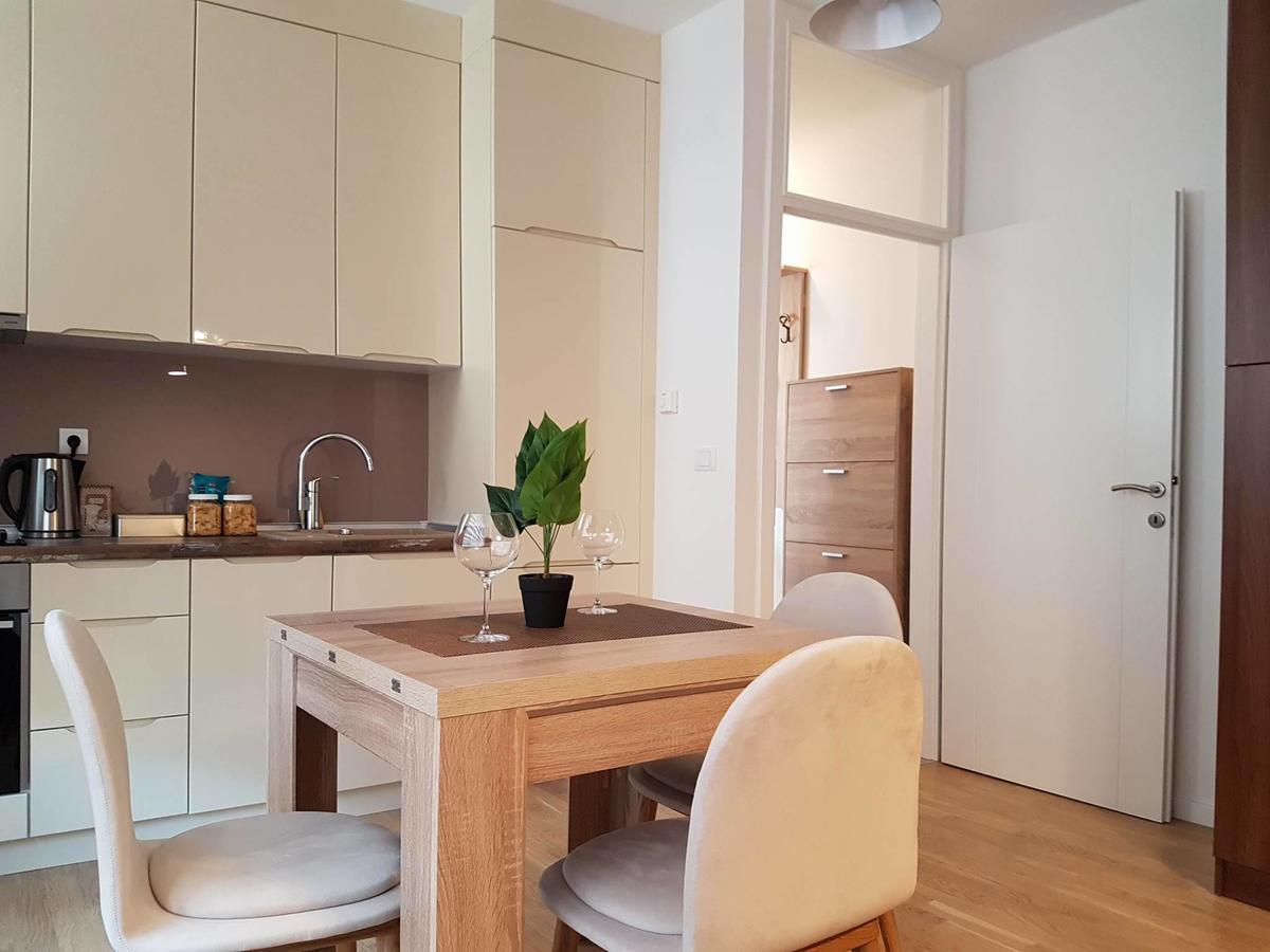 Modern Apartment In The City Center- Best Location ซาราเยโว ภายนอก รูปภาพ