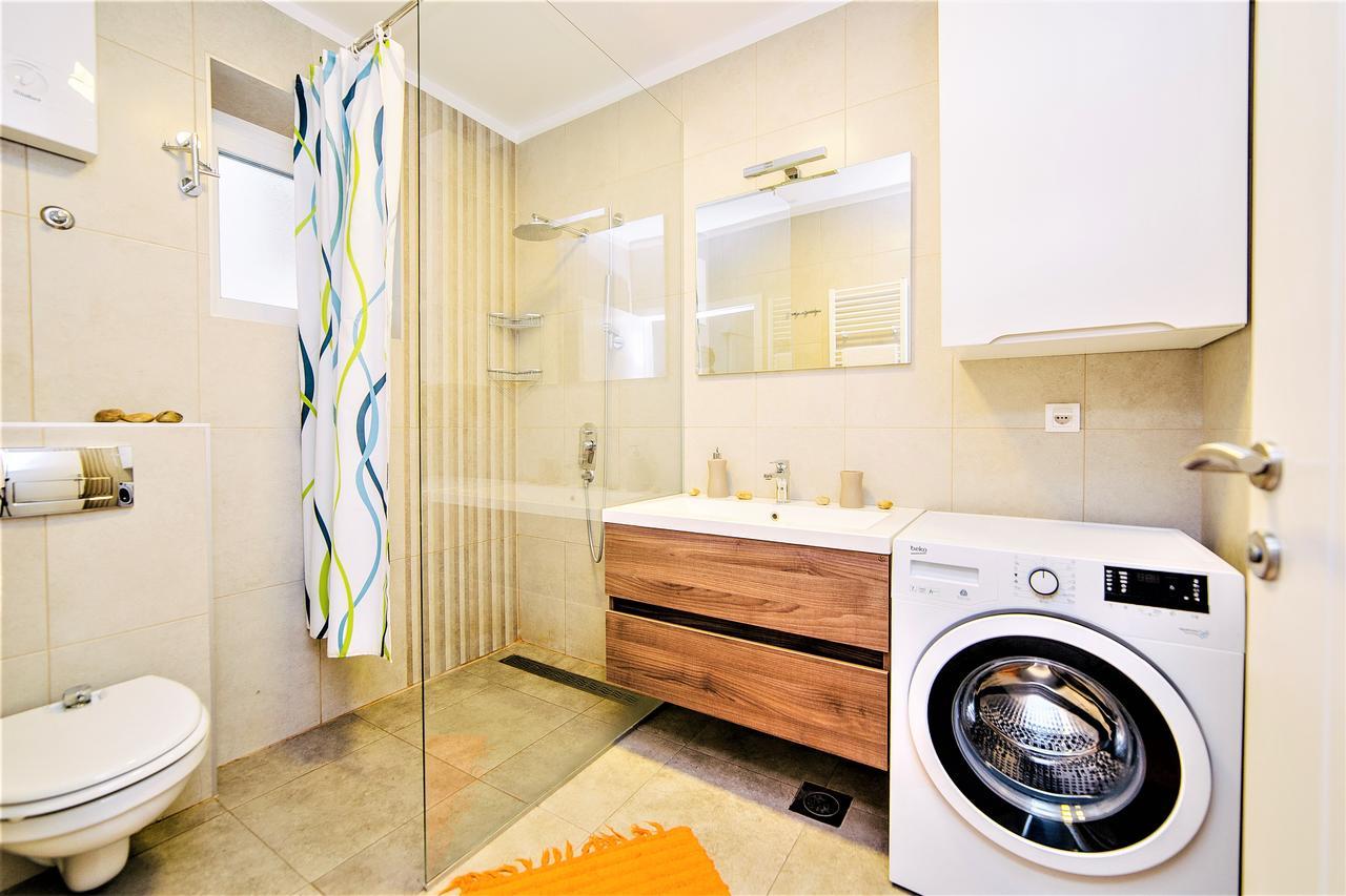 Modern Apartment In The City Center- Best Location ซาราเยโว ภายนอก รูปภาพ